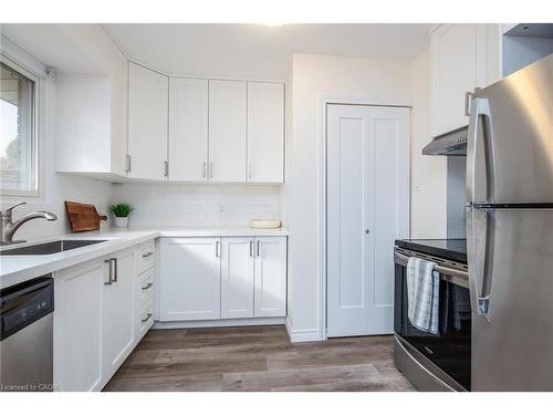 63 Ellis Crescent S, Waterloo, ON - Indoor Photo Showing Kitchen