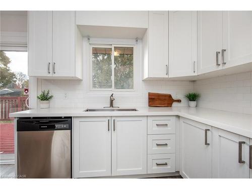 63 Ellis Crescent S, Waterloo, ON - Indoor Photo Showing Kitchen