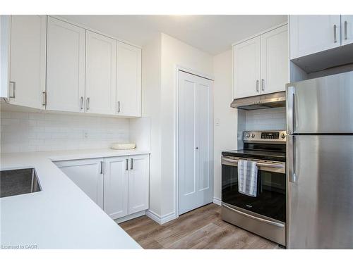 63 Ellis Crescent S, Waterloo, ON - Indoor Photo Showing Kitchen