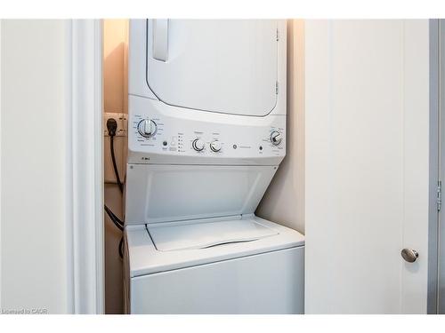 63 Ellis Crescent S, Waterloo, ON - Indoor Photo Showing Laundry Room