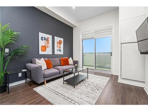 627-1105 Leger Way, Milton, ON - Indoor Photo Showing Living Room