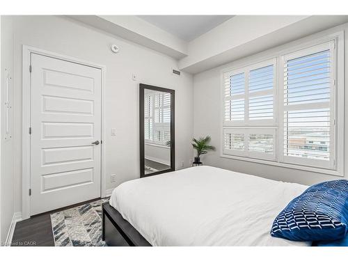 627-1105 Leger Way, Milton, ON - Indoor Photo Showing Bedroom