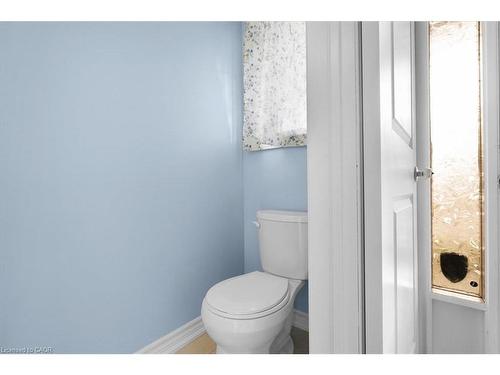 28-324 Equestrian Way, Cambridge, ON - Indoor Photo Showing Bathroom