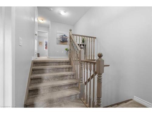 28-324 Equestrian Way, Cambridge, ON - Indoor Photo Showing Other Room