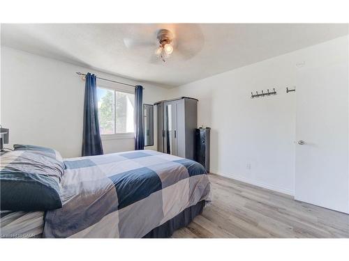 320 Country Hill Drive, Kitchener, ON - Indoor Photo Showing Bedroom