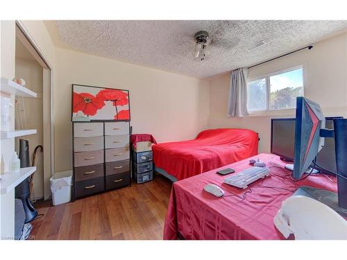 320 Country Hill Drive, Kitchener, ON - Indoor Photo Showing Bedroom
