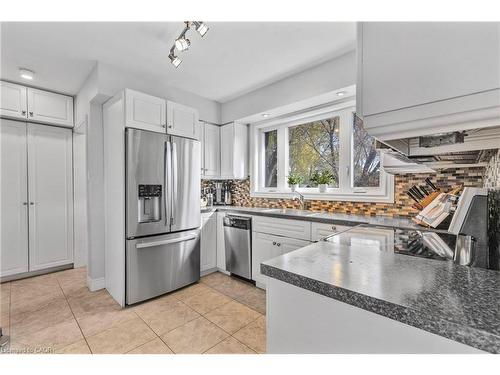 496 Pineland Avenue, Oakville, ON - Indoor Photo Showing Kitchen