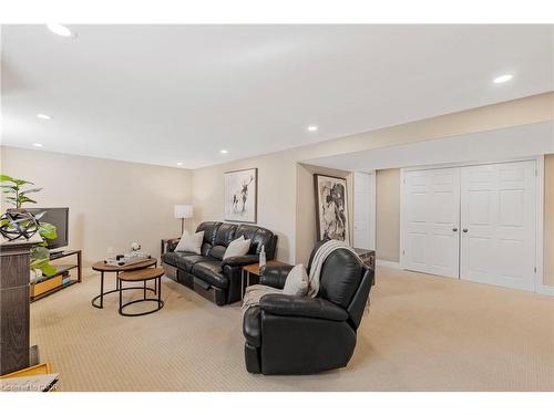 496 Pineland Avenue, Oakville, ON - Indoor