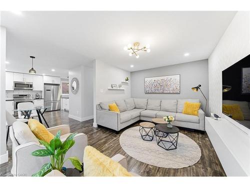 23 Stonegate Drive, Kitchener, ON - Indoor Photo Showing Living Room