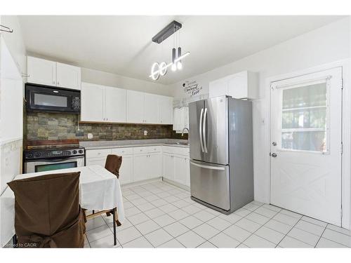 97 Francis Street, Hamilton, ON - Indoor Photo Showing Kitchen