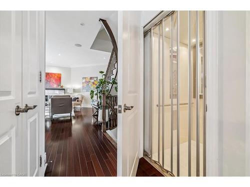 3-120 Bronte Road, Oakville, ON - Indoor