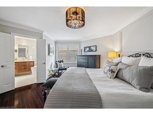3-120 Bronte Road, Oakville, ON - Indoor Photo Showing Bedroom