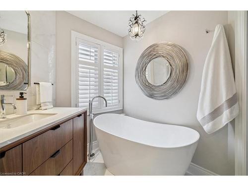 3-120 Bronte Road, Oakville, ON - Indoor Photo Showing Bathroom