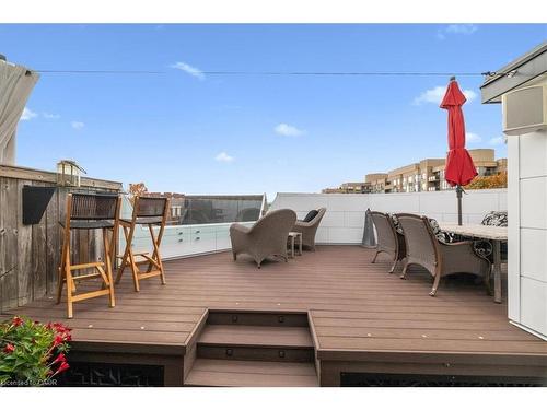 3-120 Bronte Road, Oakville, ON - Outdoor With Exterior