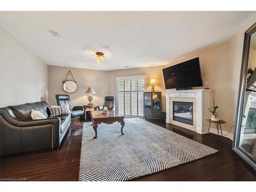 3-120 Bronte Road, Oakville, ON - Indoor Photo Showing Living Room With Fireplace
