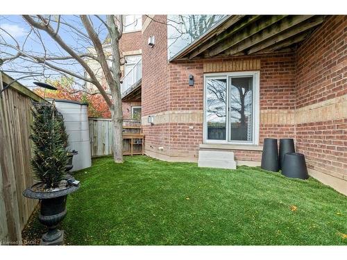 3-120 Bronte Road, Oakville, ON - Outdoor With Exterior