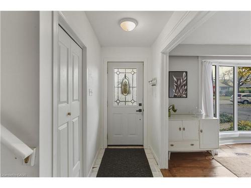 5373 Spruce Avenue, Burlington, ON - Indoor Photo Showing Other Room