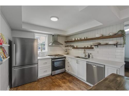 5373 Spruce Avenue, Burlington, ON - Indoor Photo Showing Kitchen