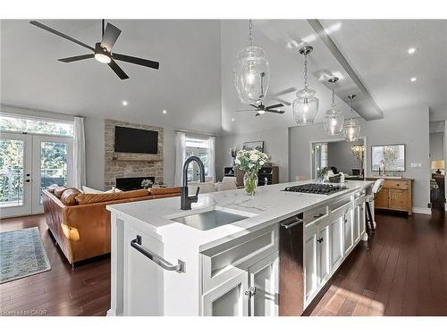 8 Zaduk Place, Guelph, ON - Indoor Photo Showing Kitchen With Double Sink With Upgraded Kitchen