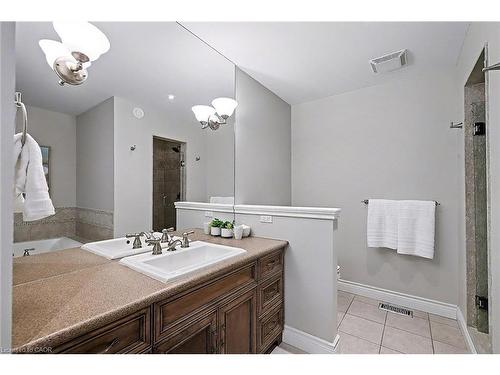 8 Zaduk Place, Guelph, ON - Indoor Photo Showing Bathroom