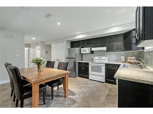 8 Zaduk Place, Guelph, ON - Indoor