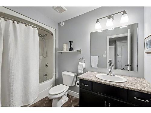 8 Zaduk Place, Guelph, ON - Indoor Photo Showing Bathroom