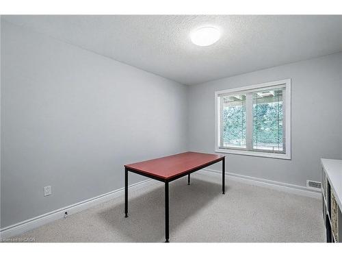 8 Zaduk Place, Guelph, ON - Indoor Photo Showing Other Room