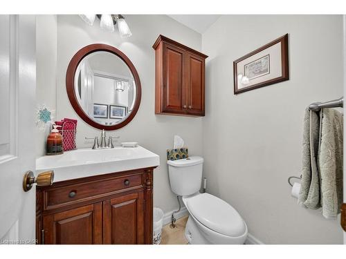 677 Powell Court, Burlington, ON - Indoor Photo Showing Bathroom