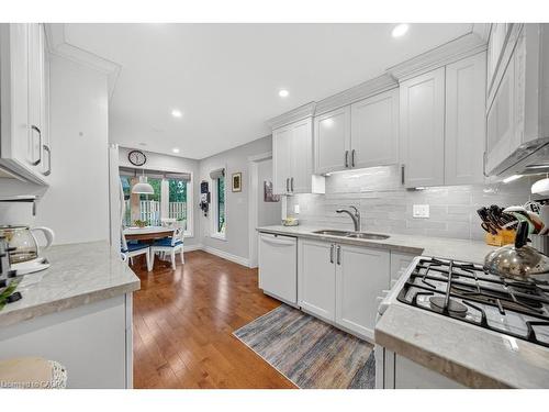 677 Powell Court, Burlington, ON - Indoor Photo Showing Kitchen With Double Sink With Upgraded Kitchen