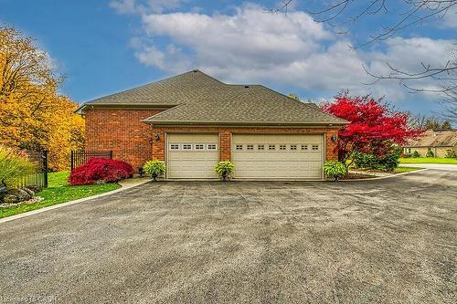27 Sun Avenue, Dundas, ON - Outdoor