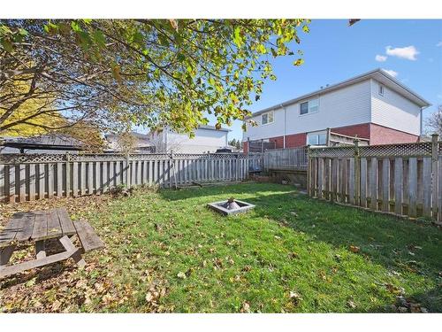 424 Benesfort Court, Kitchener, ON - Outdoor