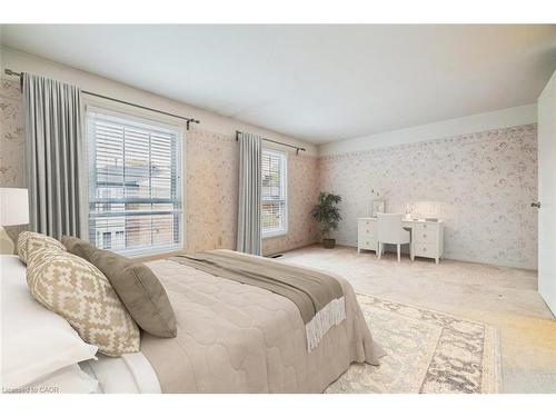 58-3029 Glencrest Road, Burlington, ON - Indoor Photo Showing Bedroom
