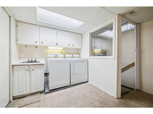 58-3029 Glencrest Road, Burlington, ON - Indoor Photo Showing Laundry Room