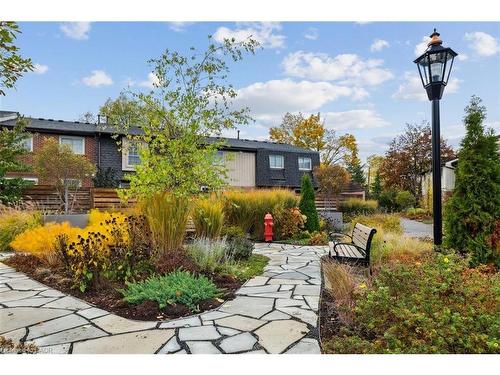 58-3029 Glencrest Road, Burlington, ON - Outdoor