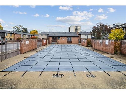 58-3029 Glencrest Road, Burlington, ON - Outdoor