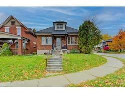 61 Gruhn Street  Kitchener, ON N2G 1S5