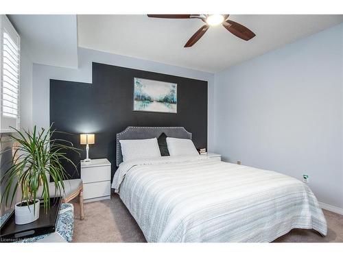 67 Pinemeadow Crescent, Waterloo, ON - Indoor Photo Showing Bedroom