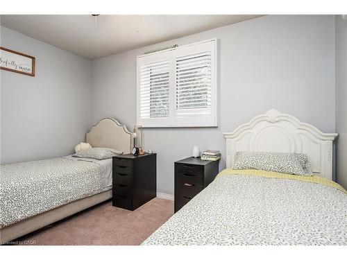 67 Pinemeadow Crescent, Waterloo, ON - Indoor Photo Showing Bedroom