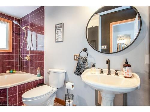 67 Pinemeadow Crescent, Waterloo, ON - Indoor Photo Showing Bathroom
