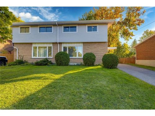 48 Luscombe Street  Hamilton, ON L9A 2J8