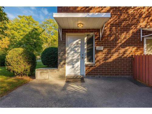 48 Luscombe Street, Hamilton, ON - Outdoor