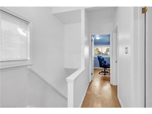 48 Luscombe Street, Hamilton, ON - Indoor Photo Showing Other Room