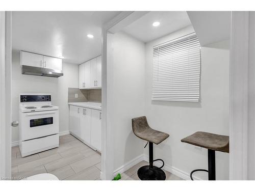 48 Luscombe Street, Hamilton, ON - Indoor Photo Showing Kitchen