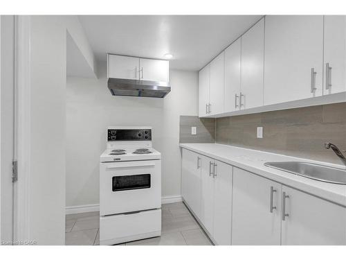 48 Luscombe Street, Hamilton, ON - Indoor Photo Showing Kitchen