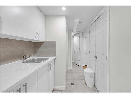 48 Luscombe Street, Hamilton, ON - Indoor Photo Showing Kitchen