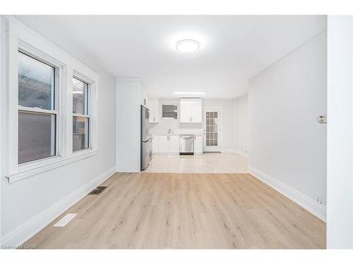 8 Leeds Street, Hamilton, ON - Indoor