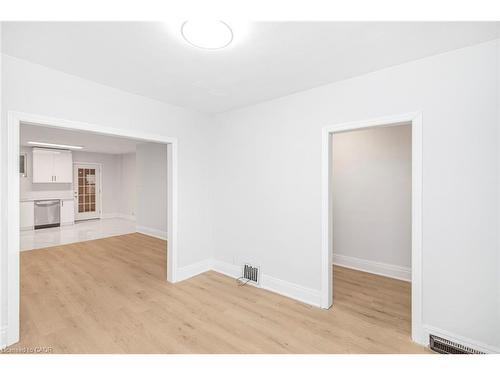 8 Leeds Street, Hamilton, ON - Indoor Photo Showing Other Room