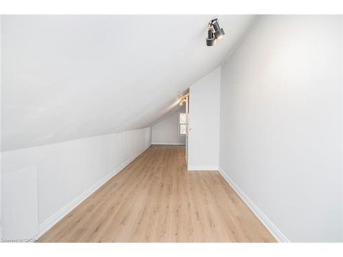 8 Leeds Street, Hamilton, ON - Indoor Photo Showing Other Room