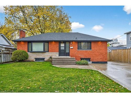 2298 Fassel Avenue, Burlington, ON - Outdoor