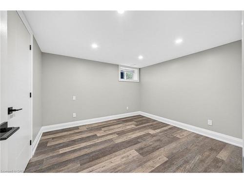 2298 Fassel Avenue, Burlington, ON - Indoor